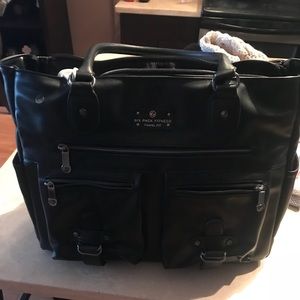 6pack bag that’s a black purse